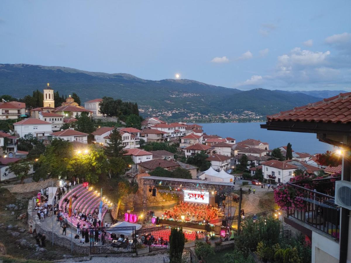 Tito'S Place Ohrid Esterno foto